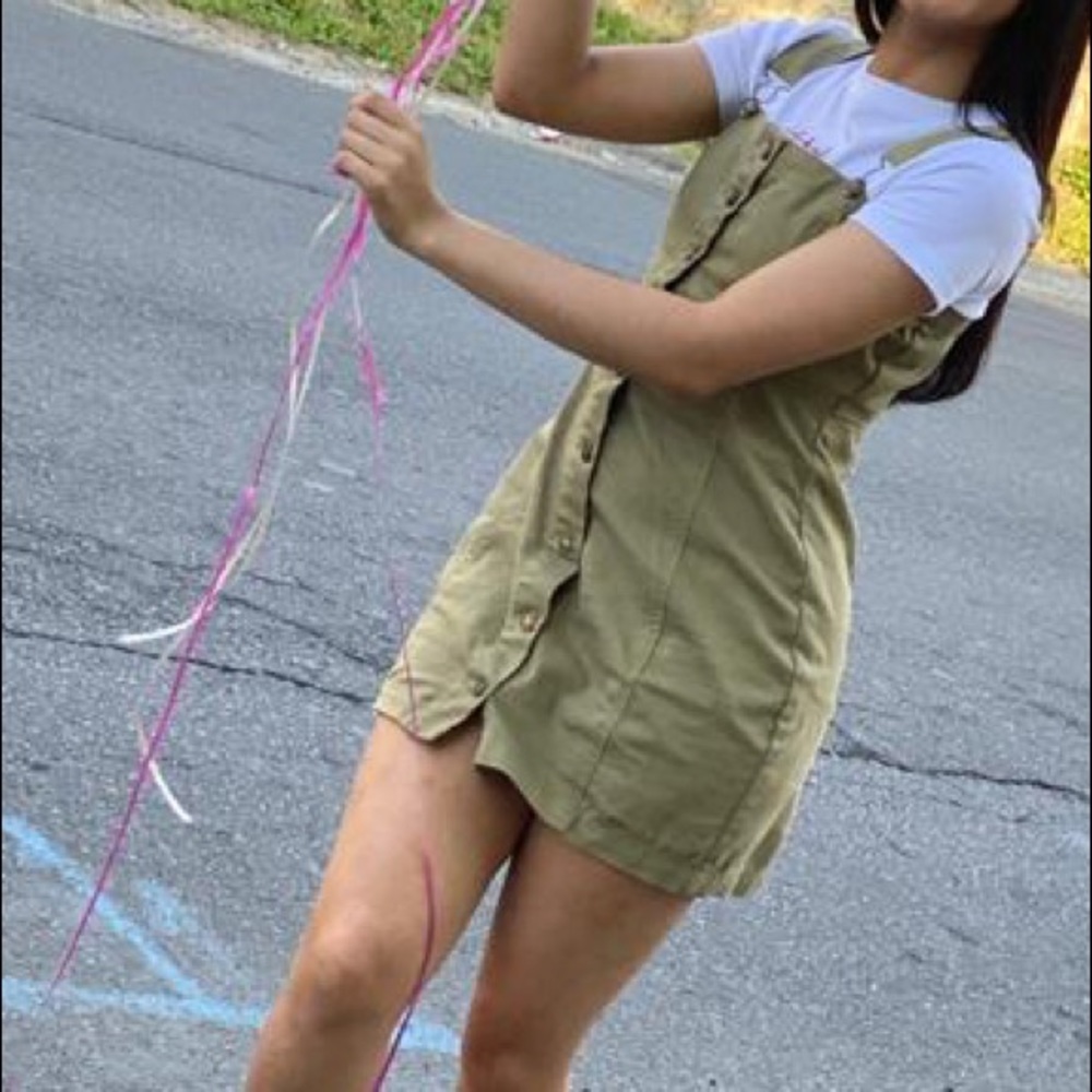 Romper - Picture 2 of 2